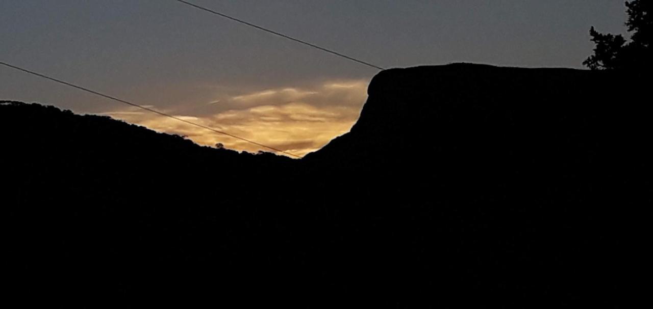 Casa Grande, Bem Espacosa, Em Itambe Do Mato Dentro, Cabeca De Boi Villa Buitenkant foto