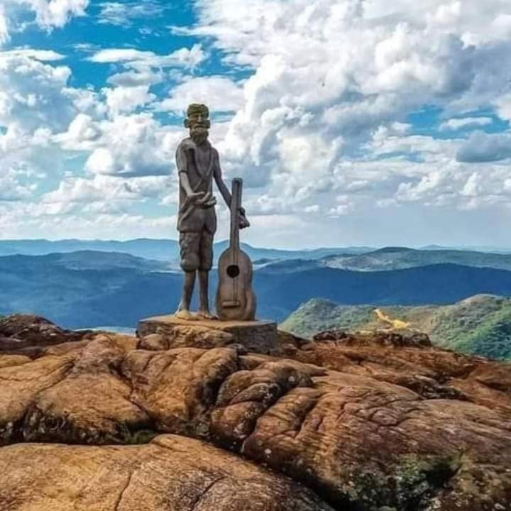 Casa Grande, Bem Espacosa, Em Itambe Do Mato Dentro, Cabeca De Boi Villa Buitenkant foto